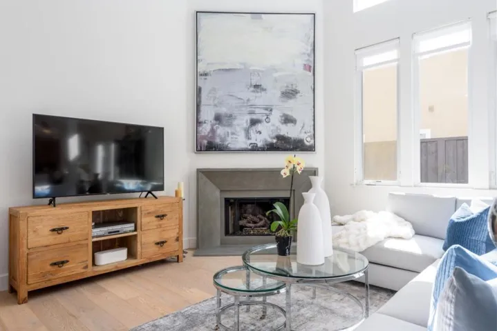 132 Buckthorn Way, Menlo Park, California 94025