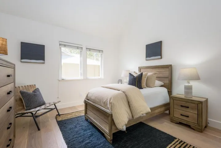 132 Buckthorn Way, Menlo Park, California 94025