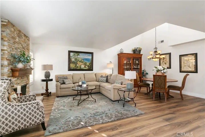Awesome High Ceilings and Vaulted Area!
