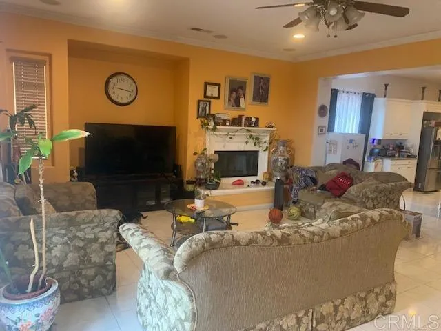 Den/Family/Great Room