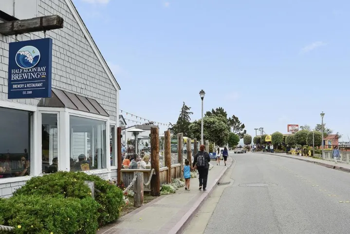732 Le Mans Way, Half Moon Bay, California 94019