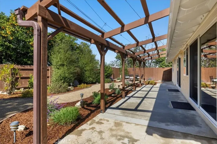 27527 Longhill Drive, Rancho Palos Verdes, California 90275