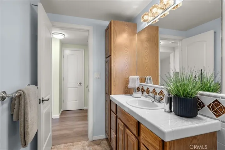 27527 Longhill Drive, Rancho Palos Verdes, California 90275