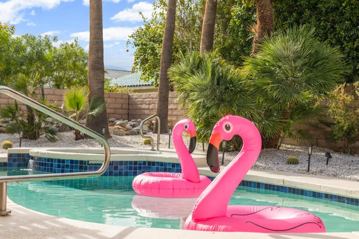 Private Pool 3
