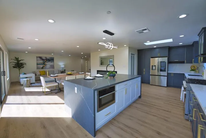 826 W Remington Drive, Sunnyvale, California 94087
