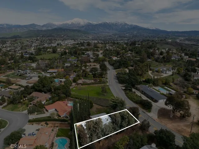 30908 E Sunset Drive S, Redlands, California 92373