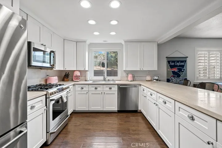 30908 E Sunset Drive S, Redlands, California 92373