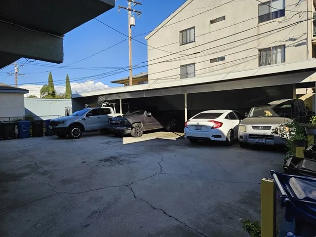 12606 Doty Avenue, Hawthorne, California 90250