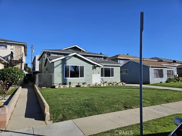 12606 Doty Avenue, Hawthorne, California 90250