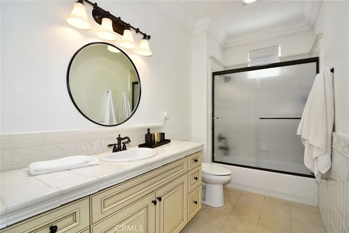 4011 Adriatic Street, Oxnard, California 93035