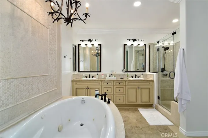 4011 Adriatic Street, Oxnard, California 93035
