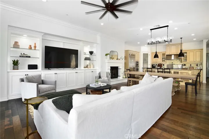 4011 Adriatic Street, Oxnard, California 93035
