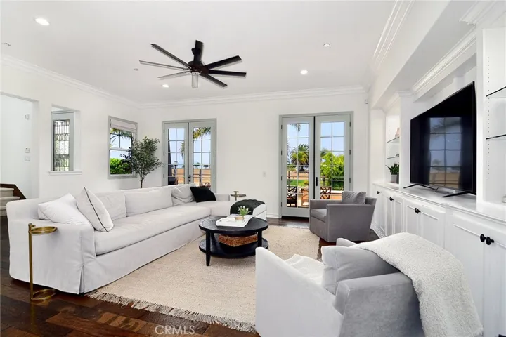 4011 Adriatic Street, Oxnard, California 93035