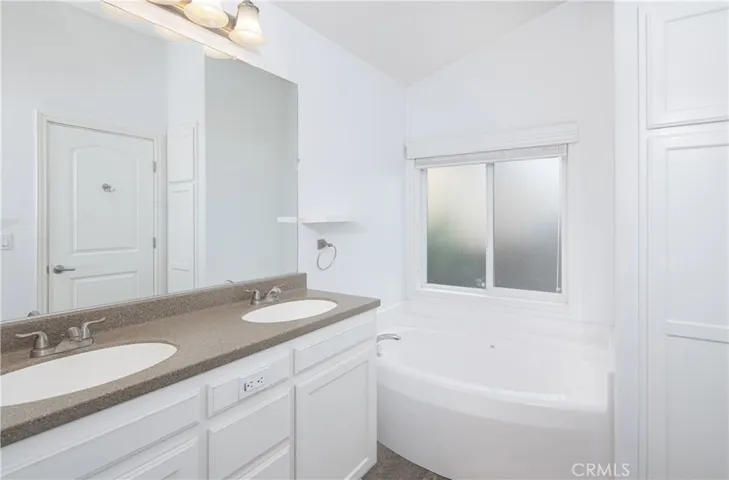 3960 S Higuera Street 19, San Luis Obispo, California 93401