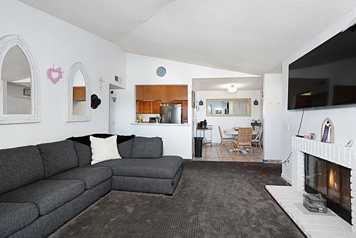 2005 Lakeridge Circle Unit 302, Chula Vista, California 91913