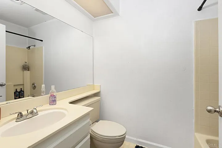 2005 Lakeridge Circle Unit 302, Chula Vista, California 91913