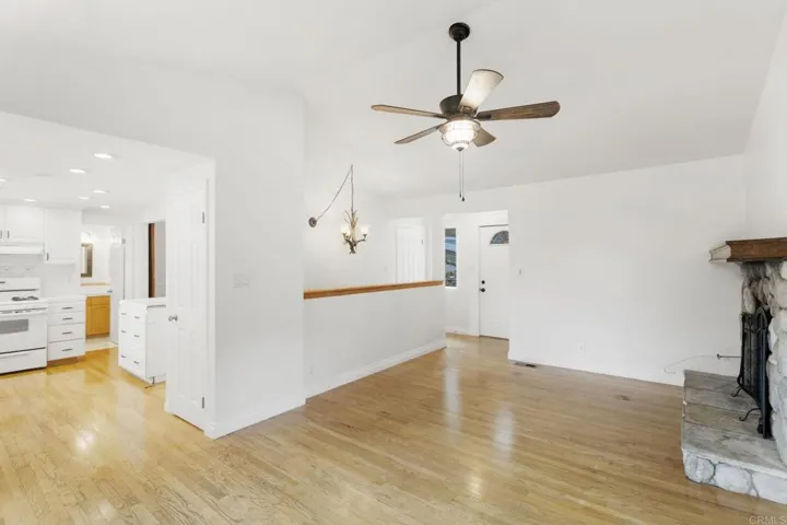 359 Davos Drive, Crestline, California 92325