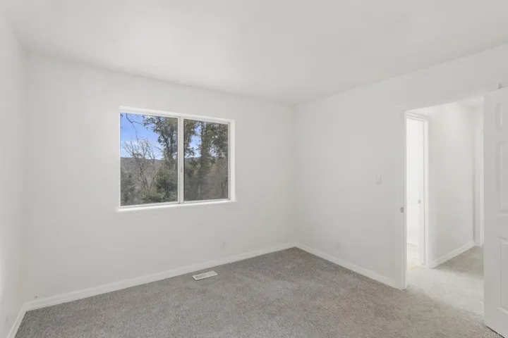359 Davos Drive, Crestline, California 92325