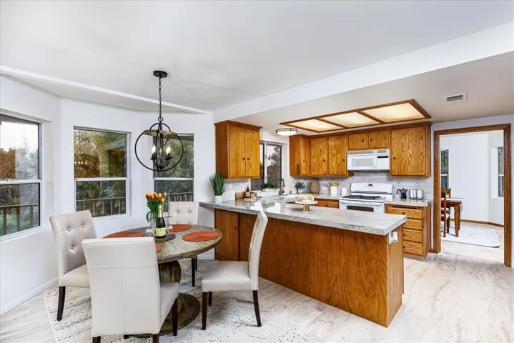 Open Kitchen