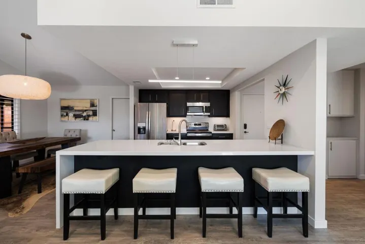 23-web-or-mls-2H8A4462