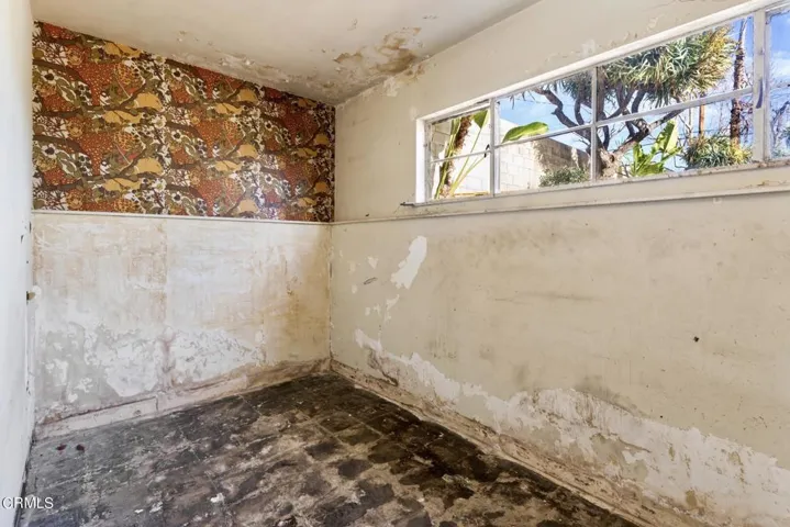710 E. Walnut Burbank_ Low Res  025