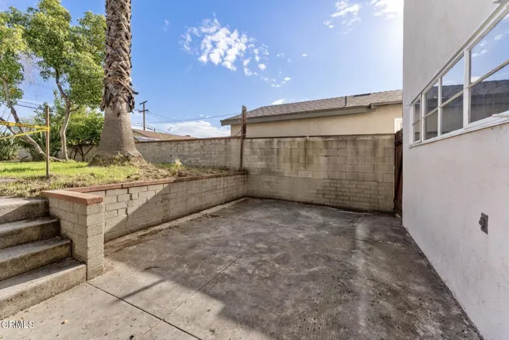 710 E. Walnut Burbank_ Low Res  029