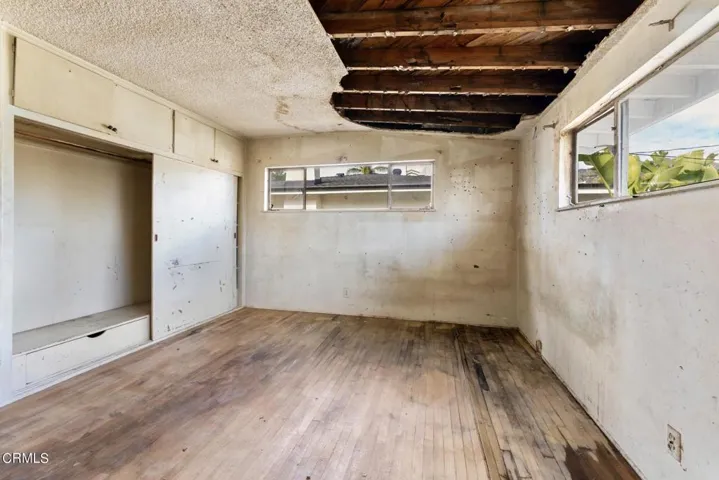 710 E. Walnut Burbank_ Low Res  014