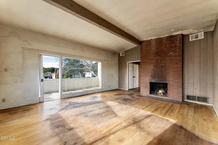 710 E. Walnut Burbank_ Low Res  007