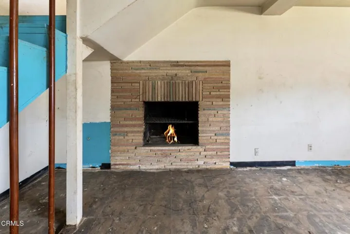 710 E. Walnut Burbank_ Low Res  020