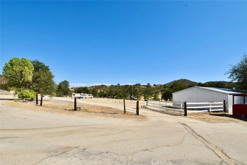 76980 San Antonio Road, Bradley, California 93426 home-pic-34