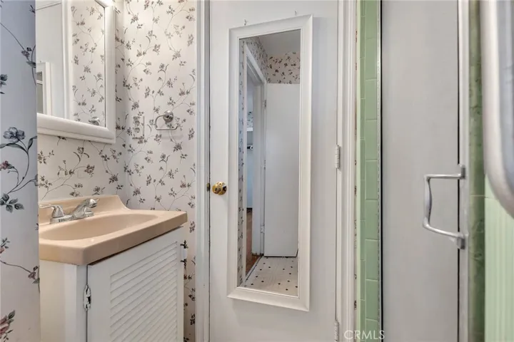 16522 Tuba Street, North Hills, California 91343