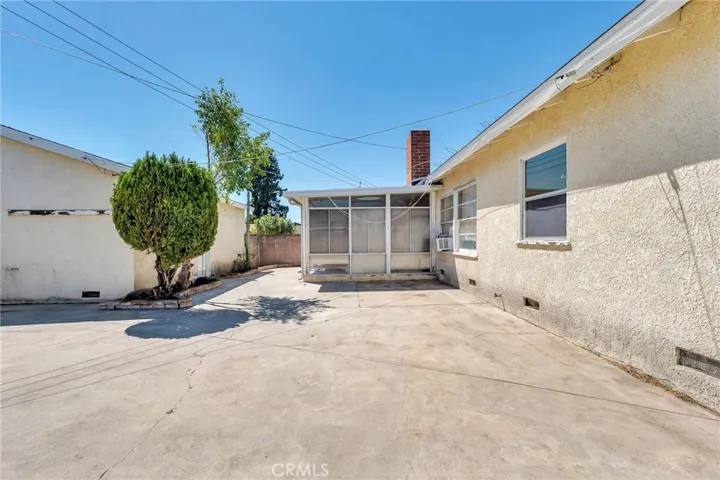 16522 Tuba Street, North Hills, California 91343