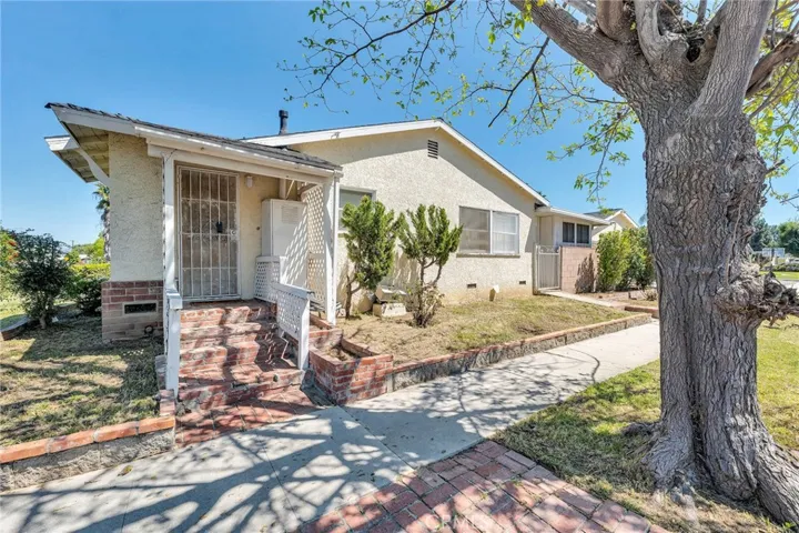 16522 Tuba Street, North Hills, California 91343