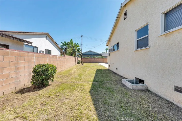 16522 Tuba Street, North Hills, California 91343