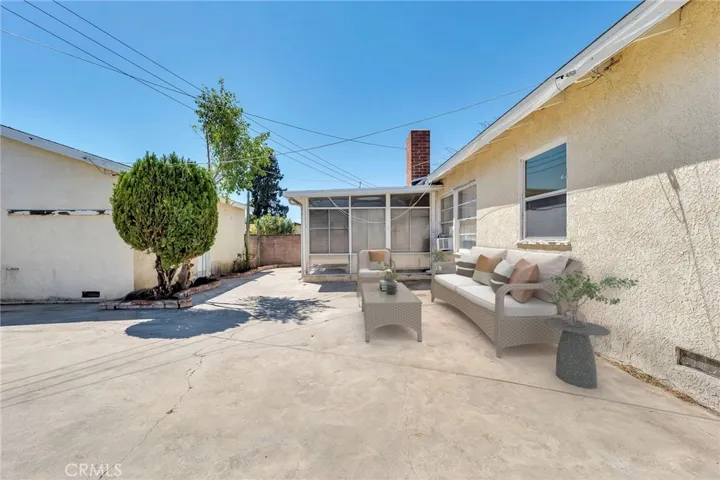16522 Tuba Street, North Hills, California 91343