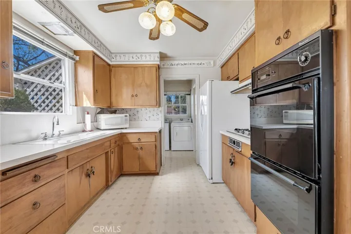 16522 Tuba Street, North Hills, California 91343