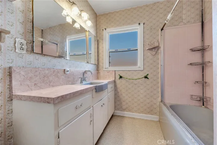 16522 Tuba Street, North Hills, California 91343