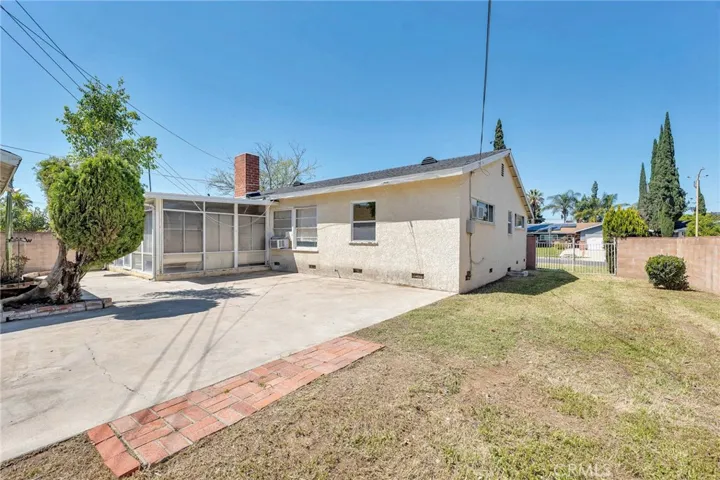 16522 Tuba Street, North Hills, California 91343