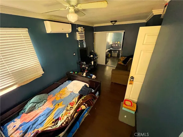downstairs bedroom 1