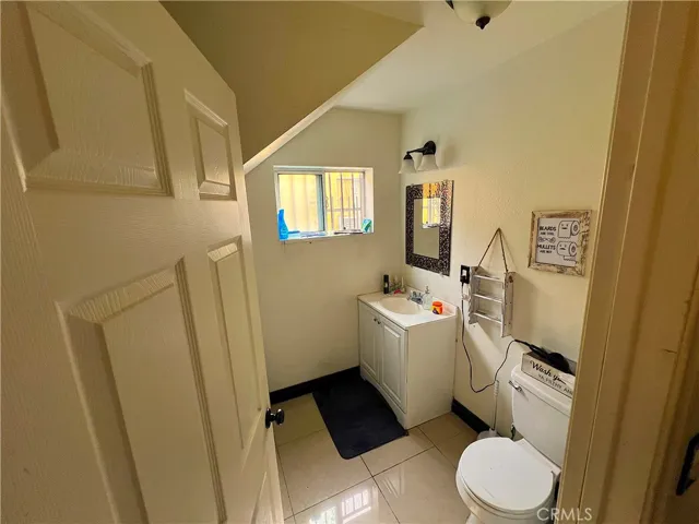 downstairs 1st bathroom