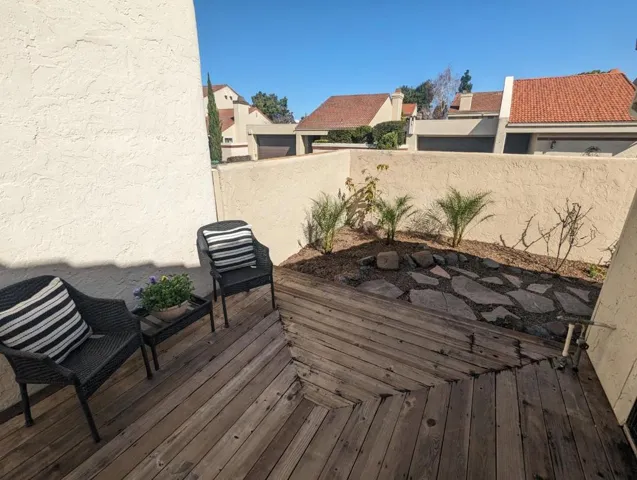 6 Barcelona Circle, None, California 94065