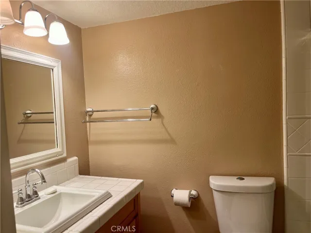 main floor bath with shower