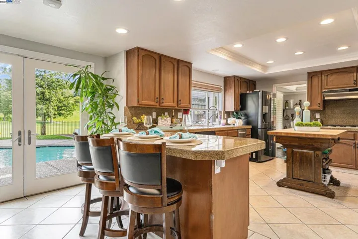 3207 Blackhawk Meadow Dr, Danville, California 94506