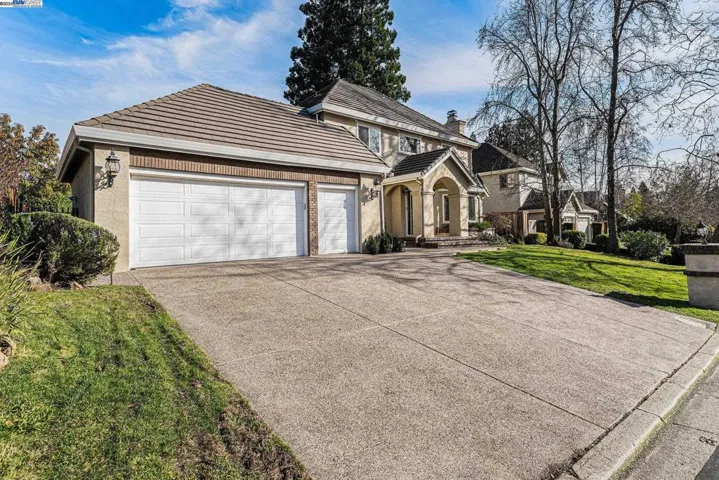 3207 Blackhawk Meadow Dr, Danville, California 94506