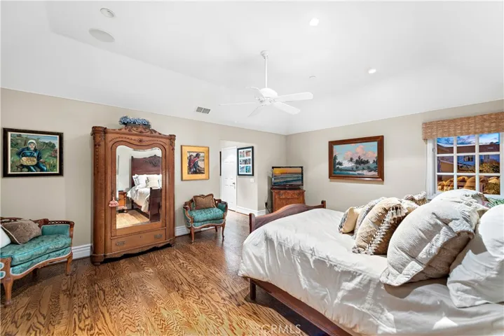 249 Avenida Vista Del Oceano, San Clemente, California 92672