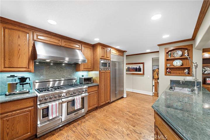 249 Avenida Vista Del Oceano, San Clemente, California 92672