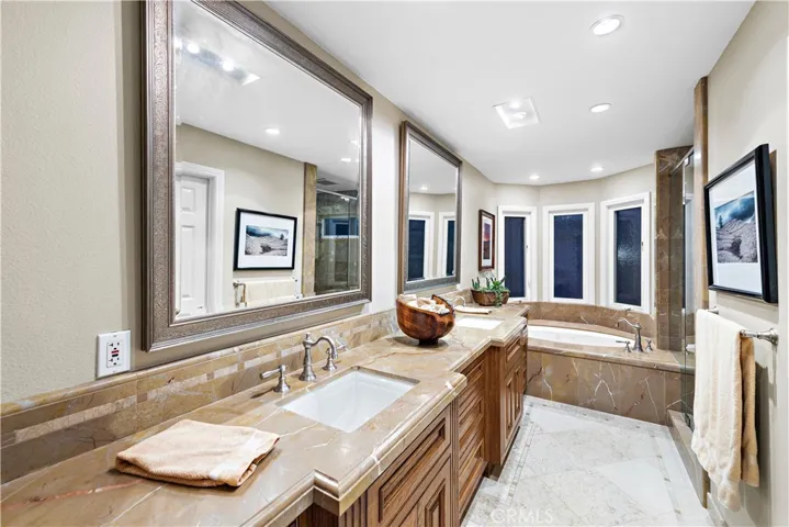249 Avenida Vista Del Oceano, San Clemente, California 92672