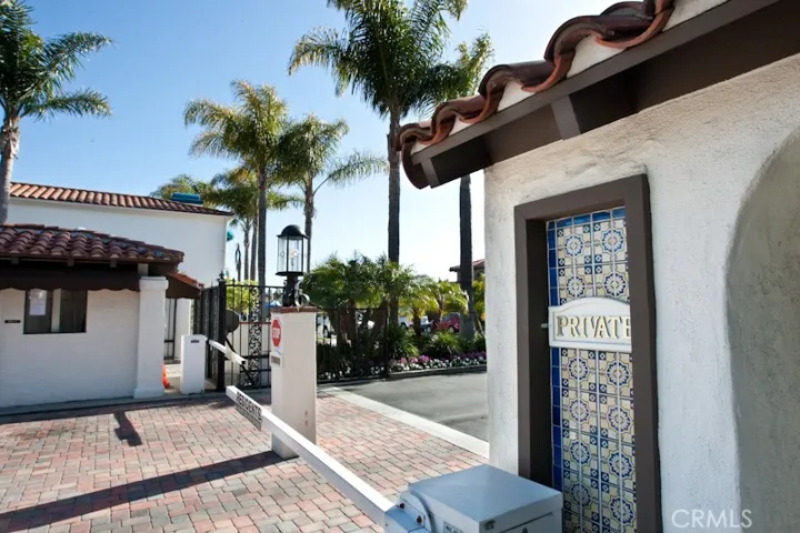 249 Avenida Vista Del Oceano, San Clemente, California 92672