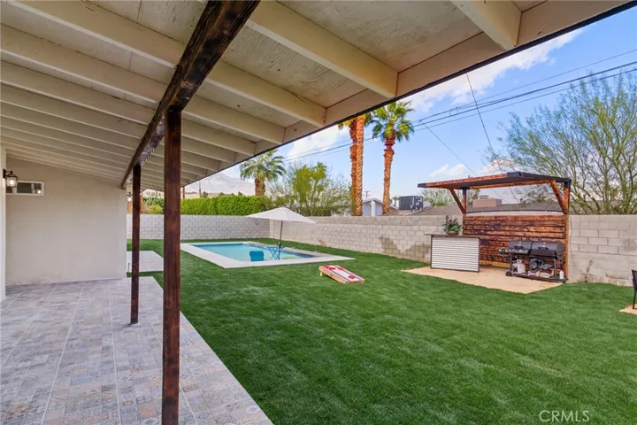 68548 Iroquois Street, Cathedral City, California 92234