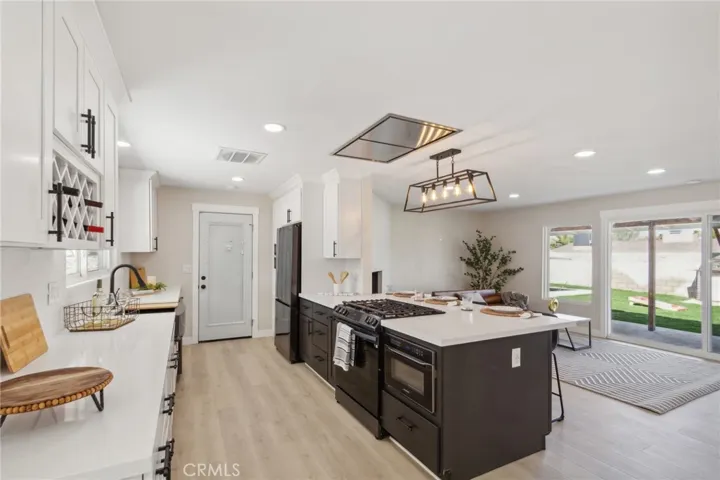 68548 Iroquois Street, Cathedral City, California 92234